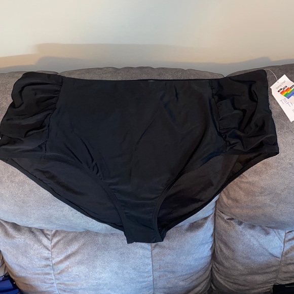 🌻 High Waist Ruched Brief Swim Black Bottom 🛍 Size 2X 🌸 NEW - Picture 1 of 6